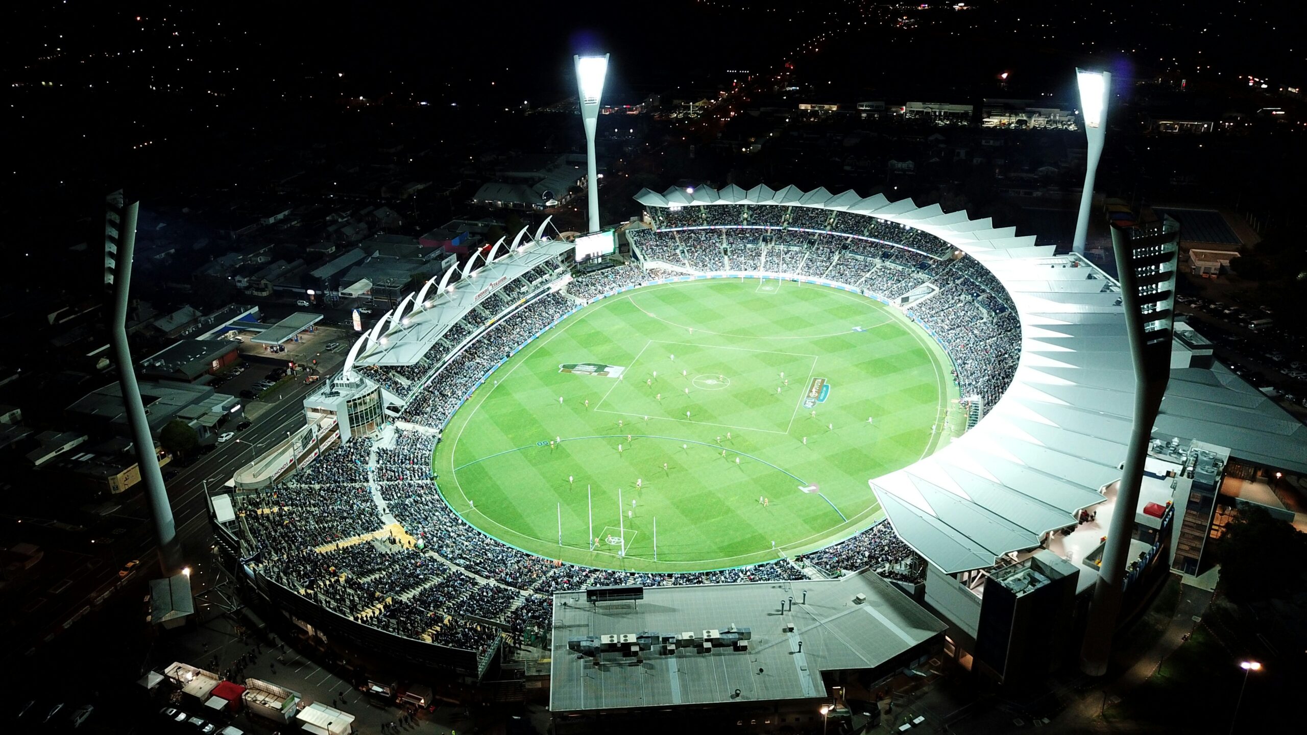 Thrilling Showdown: Fremantle Dockers vs. Sydney Swans Game Recap